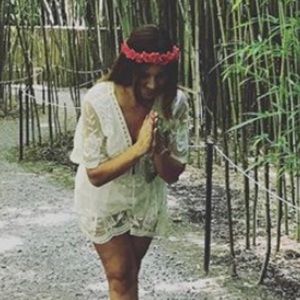 EMBROIDERED WHITE LACE ROMPER (LOW CUT)